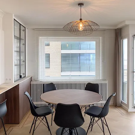 Apartment Huswell - Renovated Beachfront